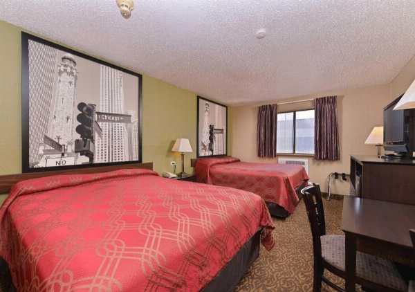 Rodeway Inn Waukegan image 14